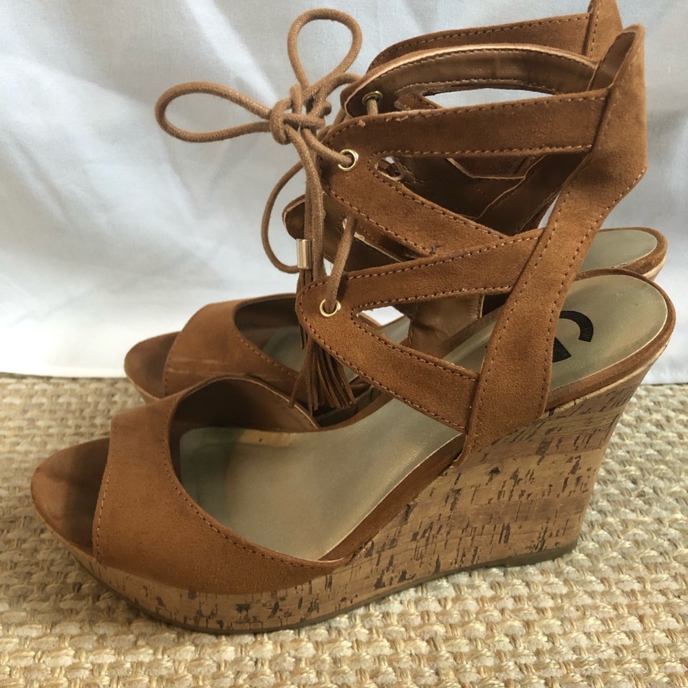 Guess brown wedges size 8